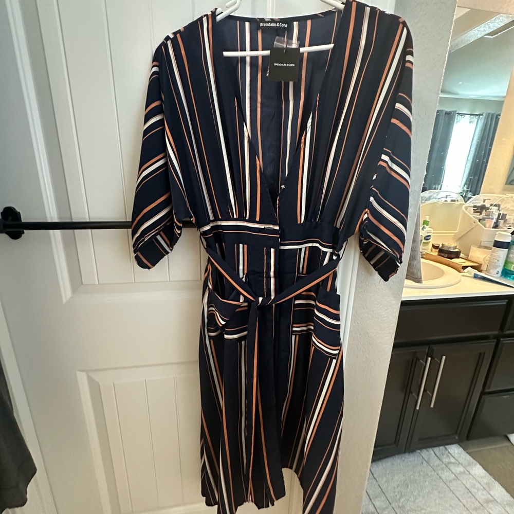 🆕 Kimono Blue and White Wrap Midi Dress with Dolman Sleeves